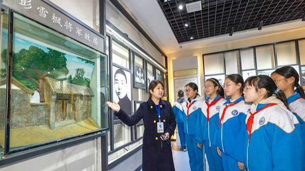 以清明之思鑄魂 以紅色基因礪行